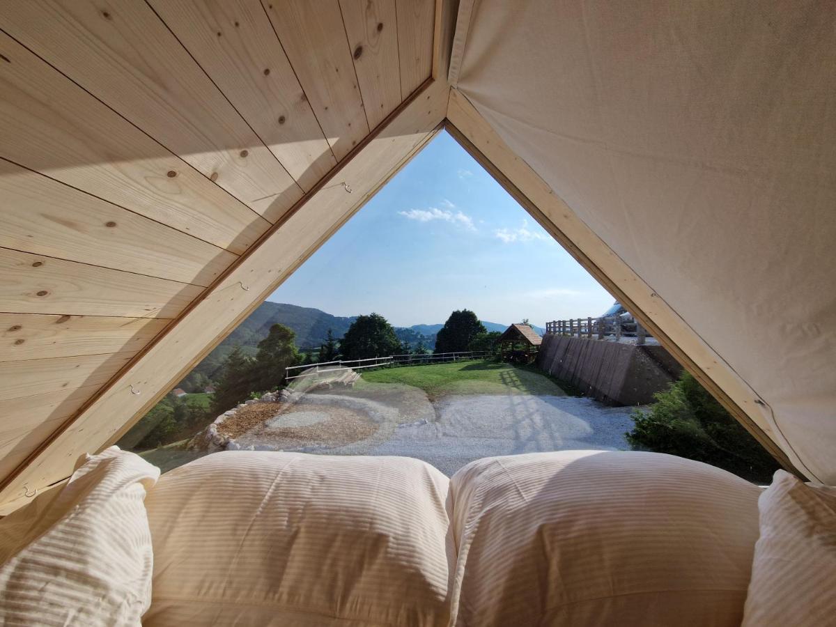 Отель Golife Center Glamping Лазе-в-Тухинью Экстерьер фото