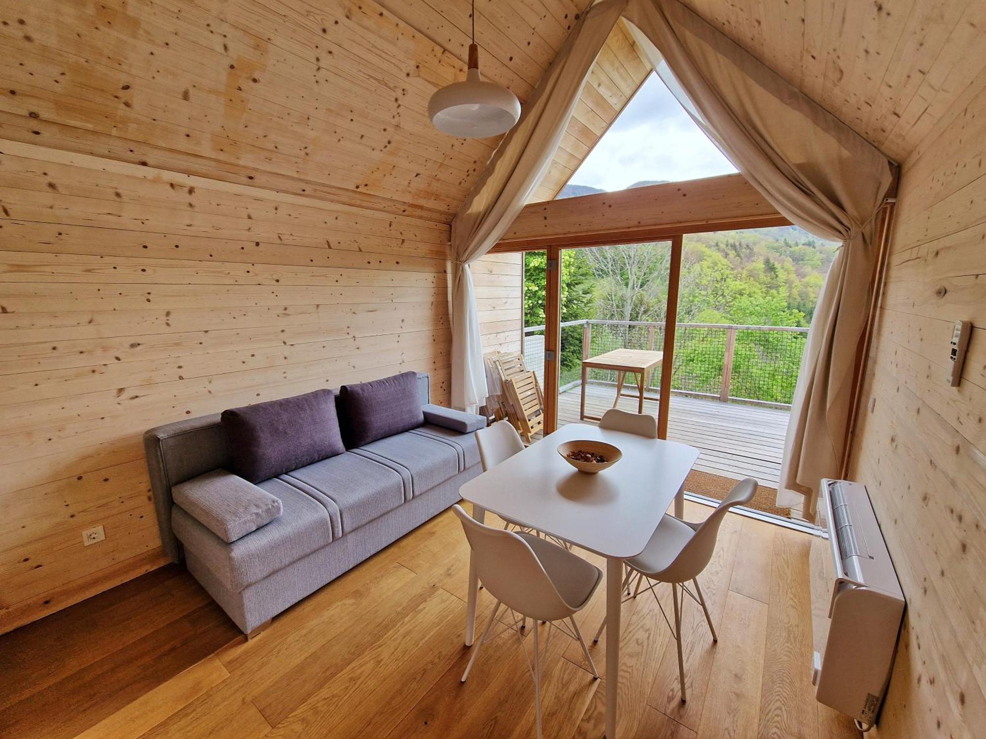 Отель Golife Center Glamping Лазе-в-Тухинью Экстерьер фото