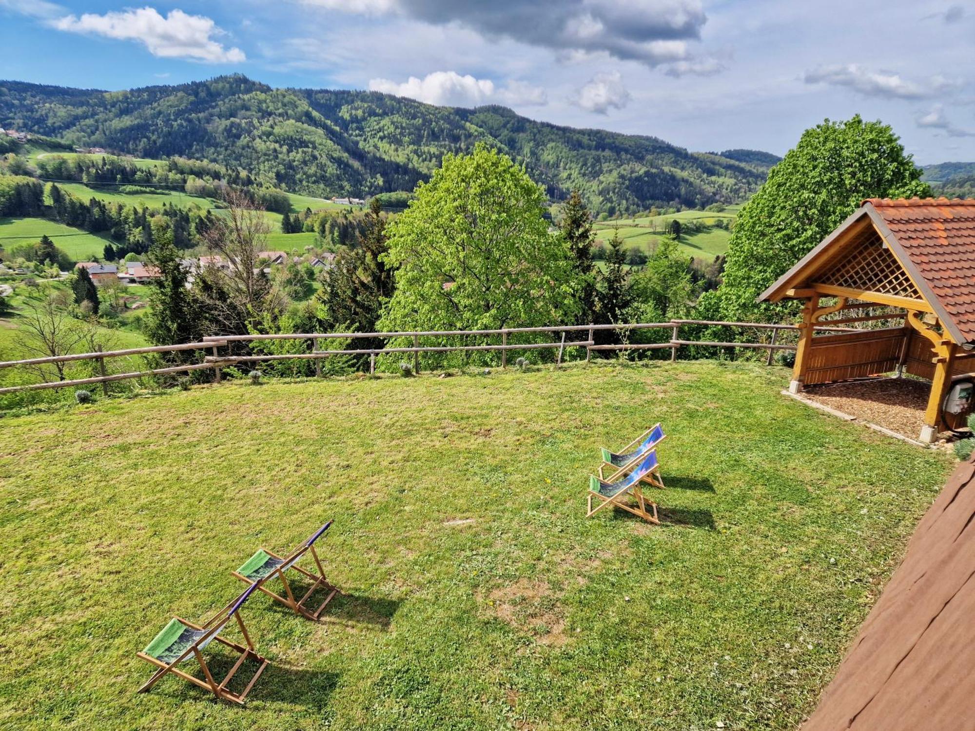 Отель Golife Center Glamping Лазе-в-Тухинью Экстерьер фото